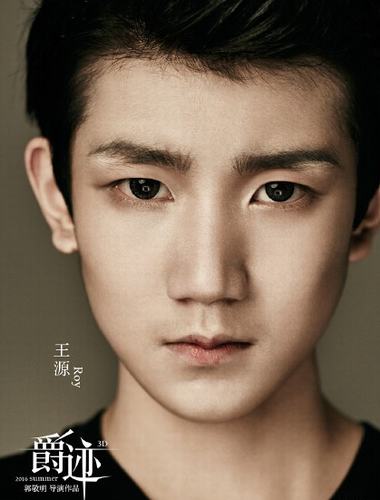 不知是演什么角色呢？