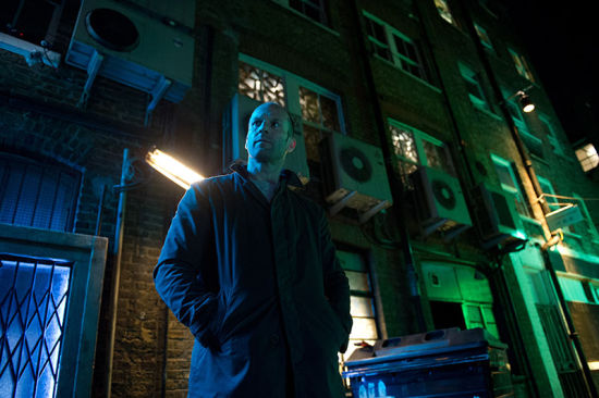 硬漢覺醒，報(bào)復(fù)黑暗