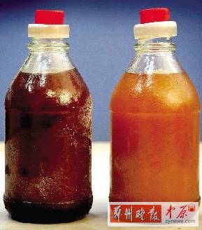 兩種油的顏色差別很大。（左為真）