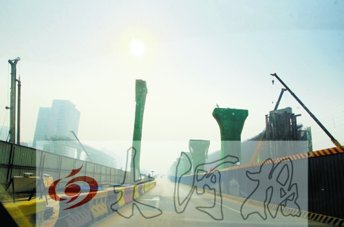 　三環(huán)大“項(xiàng)圈”，西、北兩段預(yù)計(jì)年底通車