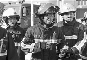  聽聞尹進(jìn)良、陳偉、尹智慧犧牲，戰(zhàn)友們悲痛不已