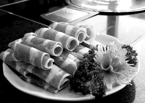 牛羊肉價格春節(jié)前直接“奔三”，市民感嘆吃牛羊肉是一種奢侈