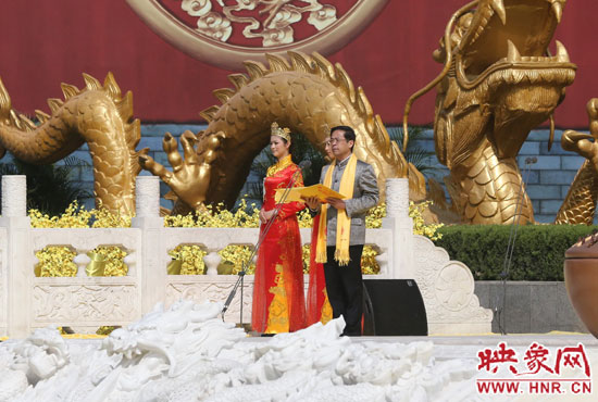 省委副書記、省政協(xié)主席葉冬松致歡迎詞。映象網(wǎng)記者 邵恰 攝