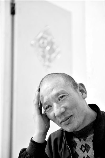 因涉嫌一起奸殺幼女事件，李懷亮被羈押近12年，三次審判，三次因“證據(jù)不足”被撤銷。 本版圖片均為資料圖片