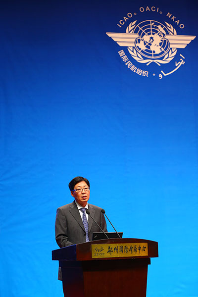 中國(guó)民用航空局副局長(zhǎng)王志清表示,隨著我國(guó)產(chǎn)業(yè)結(jié)構(gòu)調(diào)整的步伐加快,大量制造型企業(yè)由東南沿海轉(zhuǎn)移到中部和