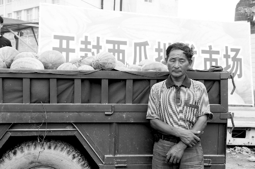 　瓜農(nóng)老宋四天一車瓜還沒(méi)賣完