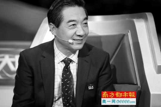2015年12月24日，張召忠在《最強大腦》節(jié)目錄制現(xiàn)場。C FP資料圖