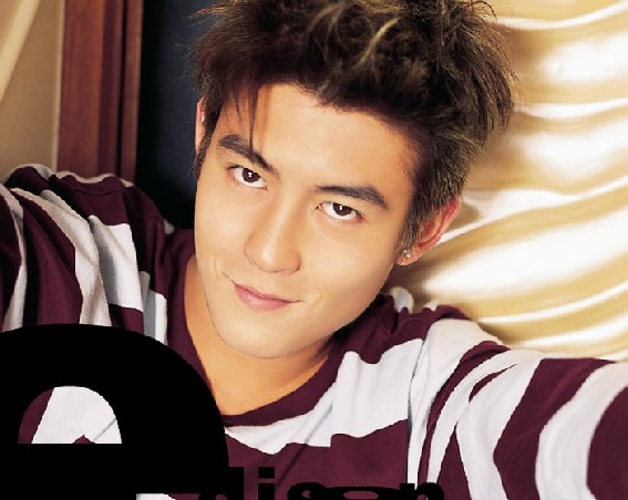 曝陳冠希要當(dāng)爸爸了？ 女友已懷孕幾個(gè)月