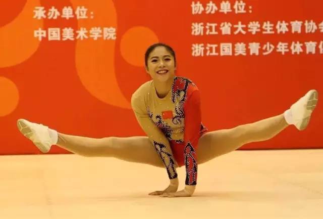 美少女高考577分 因有特長(zhǎng)北大要降219分錄取