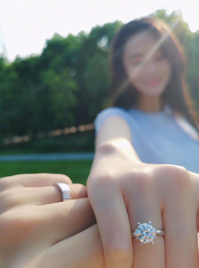 張馨予的婚紗成了淘寶爆款，知道價格后讓人大跌眼鏡！