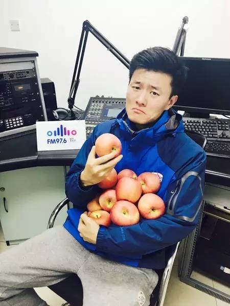 看來(lái)，我真的要裸了……