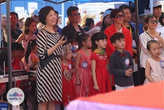 等等，這畫風(fēng)轉(zhuǎn)變太快我不明白了，看見啥了突然這么高興？