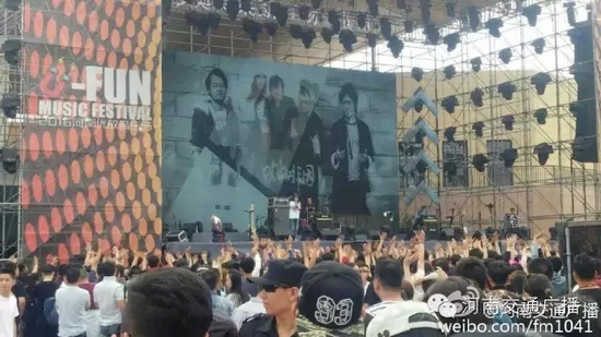 河南交通廣播主持人佳音、彎彎、朱浩都登上了優(yōu)放舞臺，優(yōu)放，交廣在這里！