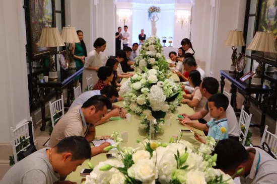 各位“小綠人”也把自己企業(yè)的問題通過卡片的形式，向劉東曉博士請教。