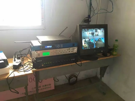 嶄新的廣播設(shè)備將讓孩子們的聲音和夢(mèng)想飄向更遠(yuǎn)的地方。