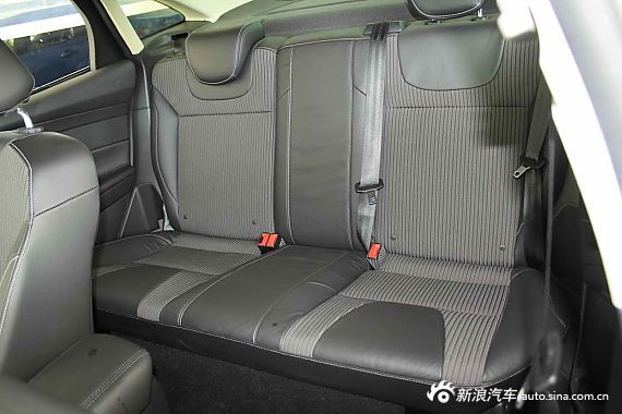 　?？怂箖蓭?jīng)典1.8MT 時(shí)尚型