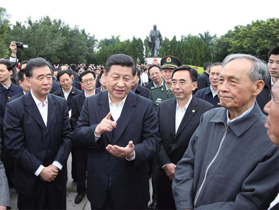 2012 年12 月，習(xí)近平任中共中央總書(shū)記后首次離京，即到改革前沿的廣東考察