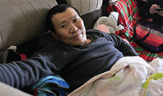 11月11日，李剛病情再次惡化，在眾多朋友的鼓勵(lì)下，他將再赴西安進(jìn)行手術(shù)治療