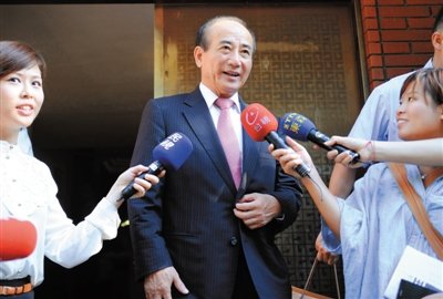 9月11日，王金平前往國民黨考紀(jì)會時回答記者提問。