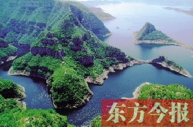 碧水藍(lán)天有綠色,是濟源人生活的愿望。如今,正是因為濟源有山有水,綠樹成蔭,很多在外工作的濟源人慢慢選擇回家鄉(xiāng)買房定居。