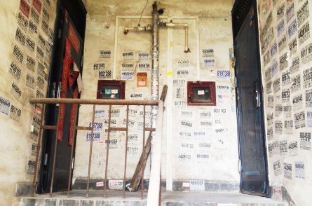 濮陽(yáng)開放式小區(qū)樓道成廣告槍