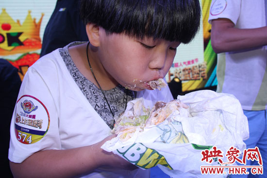 吃漢堡比賽。