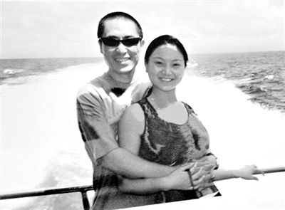 張藝謀與現(xiàn)任妻子陳婷。資料圖片