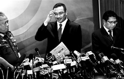 當(dāng)?shù)貢r(shí)間2014年3月12日，馬來西亞雪邦，馬來西亞交通部長希山慕丁出席新聞發(fā)布會(huì)。