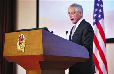 昨日下午，美國國防部長哈格爾在中國國防大學(xué)發(fā)表演講。