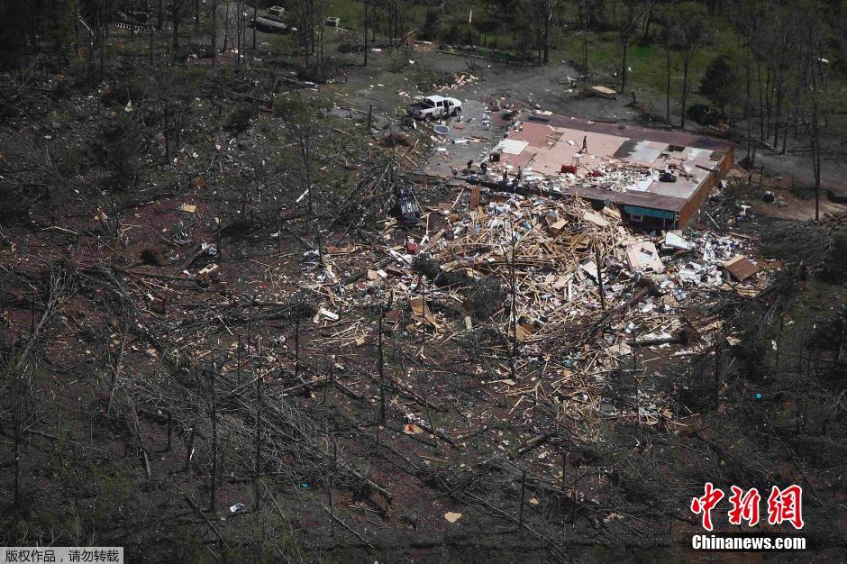 致命龍卷風肆虐美國多州 小鎮(zhèn)街道幾乎毀成渣
