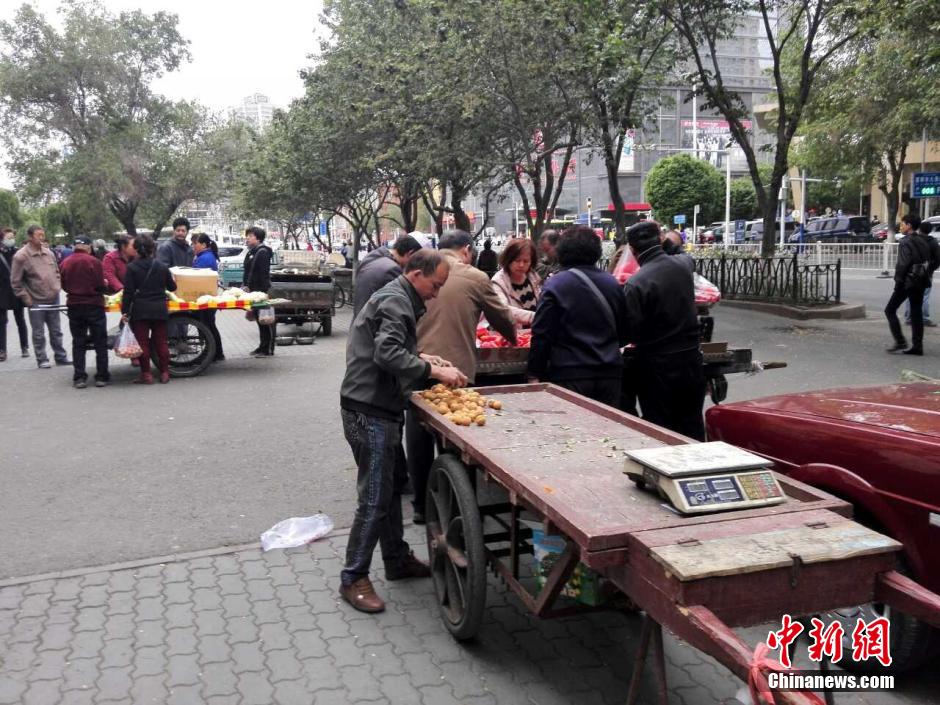 自治區(qū)和烏魯木齊市有關(guān)部門迅速處置，傷員已全部送往醫(yī)院救治。