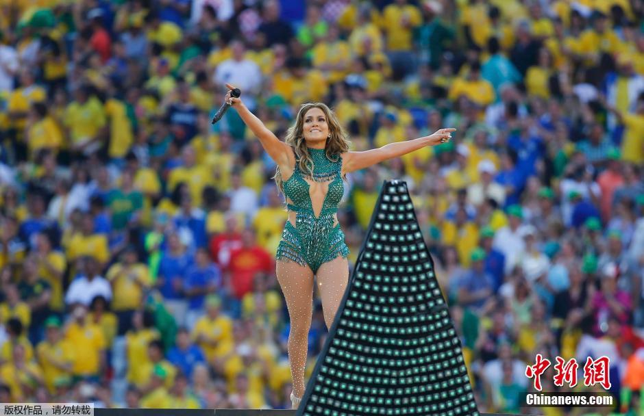 北京時(shí)間6月13日凌晨2時(shí)，巴西世界杯正式拉開(kāi)帷幕。