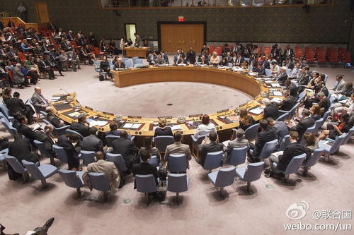 北京時間22日凌晨,聯(lián)合國安理會就澳大利亞提交的一份有關(guān)馬航墜機事件的決議草案進行表決。