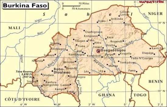 飛機失事地點布基納法索首都瓦加杜古（圖中紅圈位置）