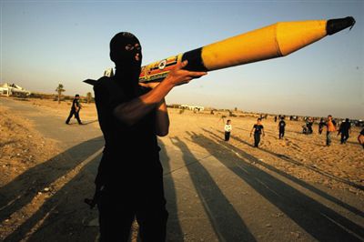 卡薩姆火箭：哈馬斯山寨版喀秋莎火箭，射程約10公里。