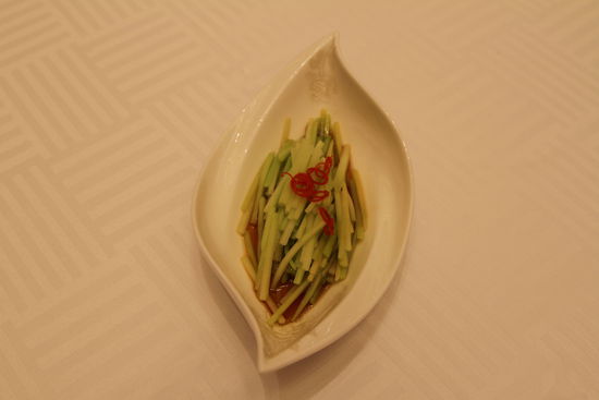 白灼翠芥蘭。 花惠生 供圖