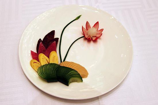 迎賓冷盤“洋花蘿卜”。 花惠生 供圖