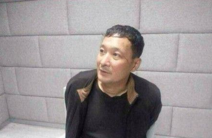 圖為在逃犯罪嫌疑人王慶新。