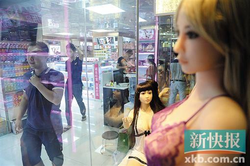 廣東成人用品市場調(diào)查。圖為各地的經(jīng)銷商都會在此進(jìn)貨。新快報記者 孫毅/攝