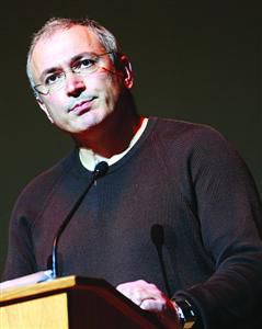 2014年3月10日，烏克蘭，霍多爾科夫斯基在基輔理工大學發(fā)表演講。