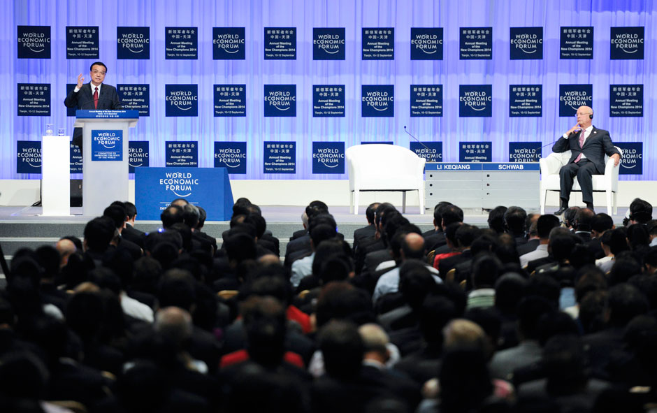 李克強(qiáng)總理出席夏季達(dá)沃斯論壇并發(fā)表開幕式致辭。