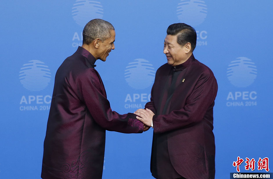 圖為習(xí)近平夫婦歡迎美國總統(tǒng)奧巴馬。中新社發(fā) 杜洋 攝