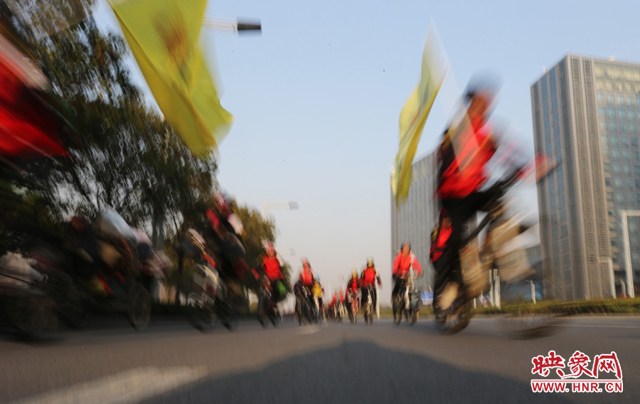 獻(xiàn)愛心、騎行天下，映象網(wǎng)騎行車友樂翻天