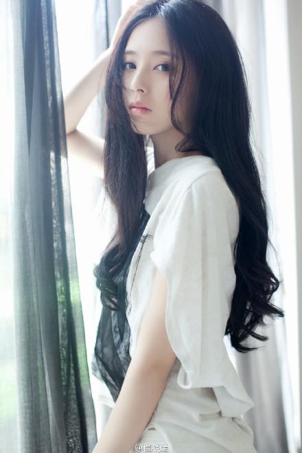 廈大?；ǔ涛蹑虑寮儗?xiě)真獲贊 素顏美到窒息