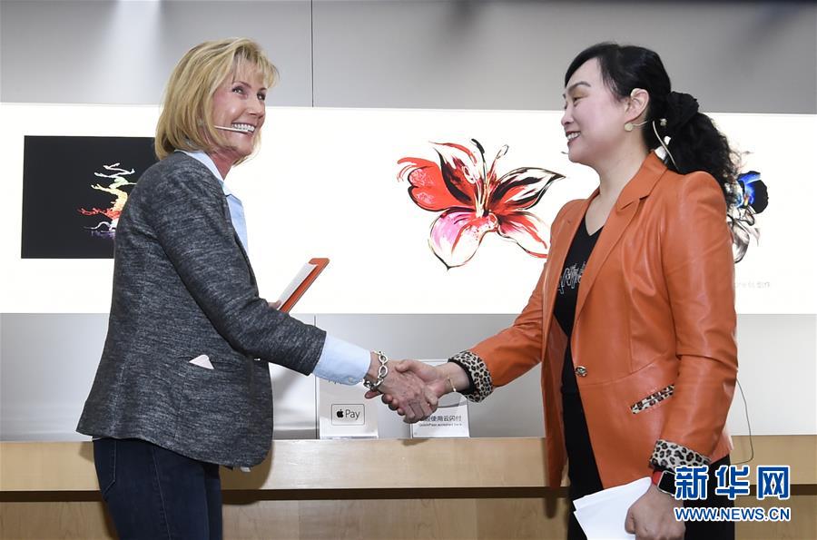 （經(jīng)濟(jì)）（2）Apple Pay正式在中國(guó)大陸市場(chǎng)推出