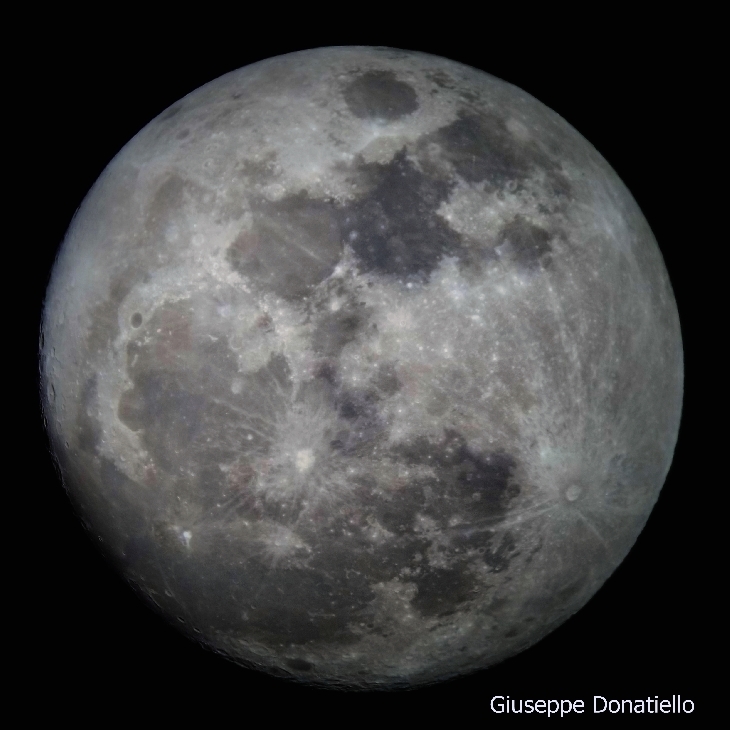 68年來(lái)最大！今晚夜空上演超級(jí)月亮