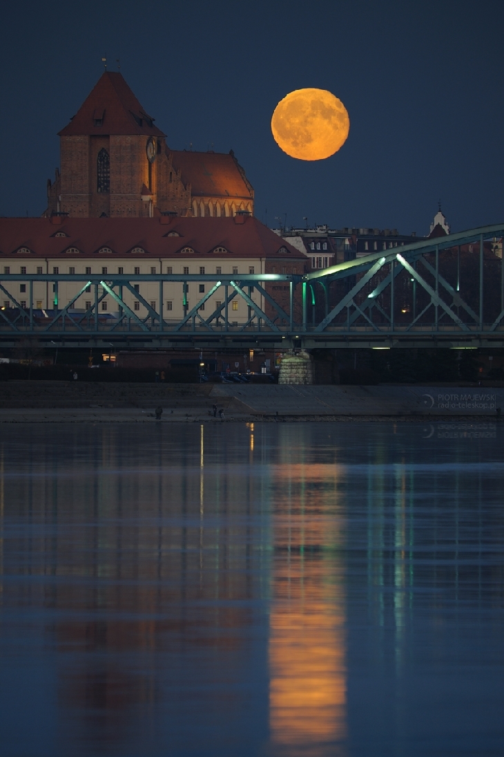68年來(lái)最大！今晚夜空上演超級(jí)月亮