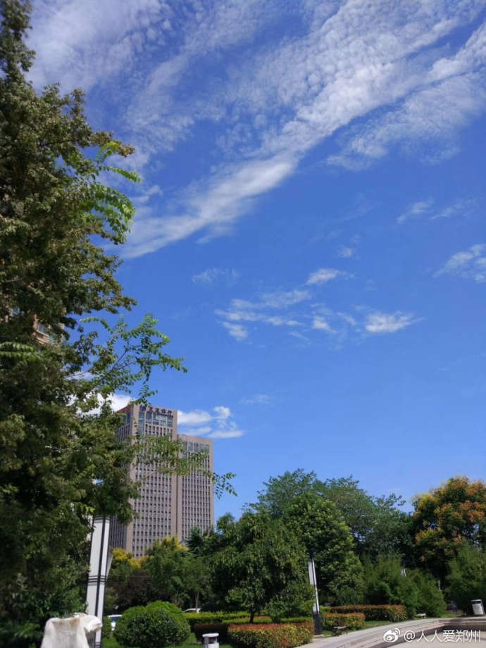 又被鄭州的藍天刷屏！隨便一拍就是手機壁紙