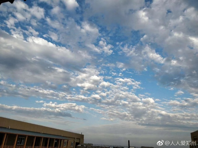 又被鄭州的藍天刷屏！隨便一拍就是手機壁紙