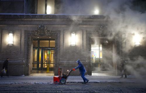 特大暴風(fēng)雪襲擊美國東北部，多州進(jìn)入緊急狀態(tài)。